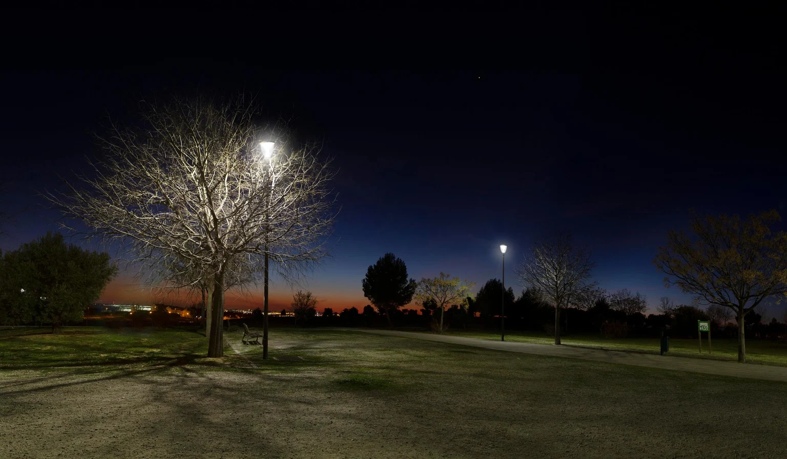 Volupto Mastaufsatzleuchte von Thorn Lighting