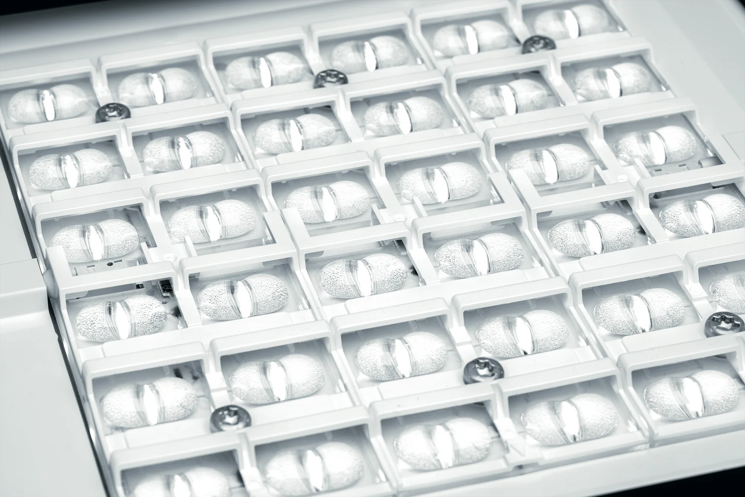 Optique R-PEC de Thorn Lighting