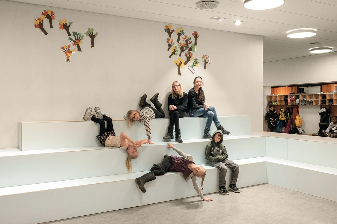 Flexible lighting solutions for dynamic interiors