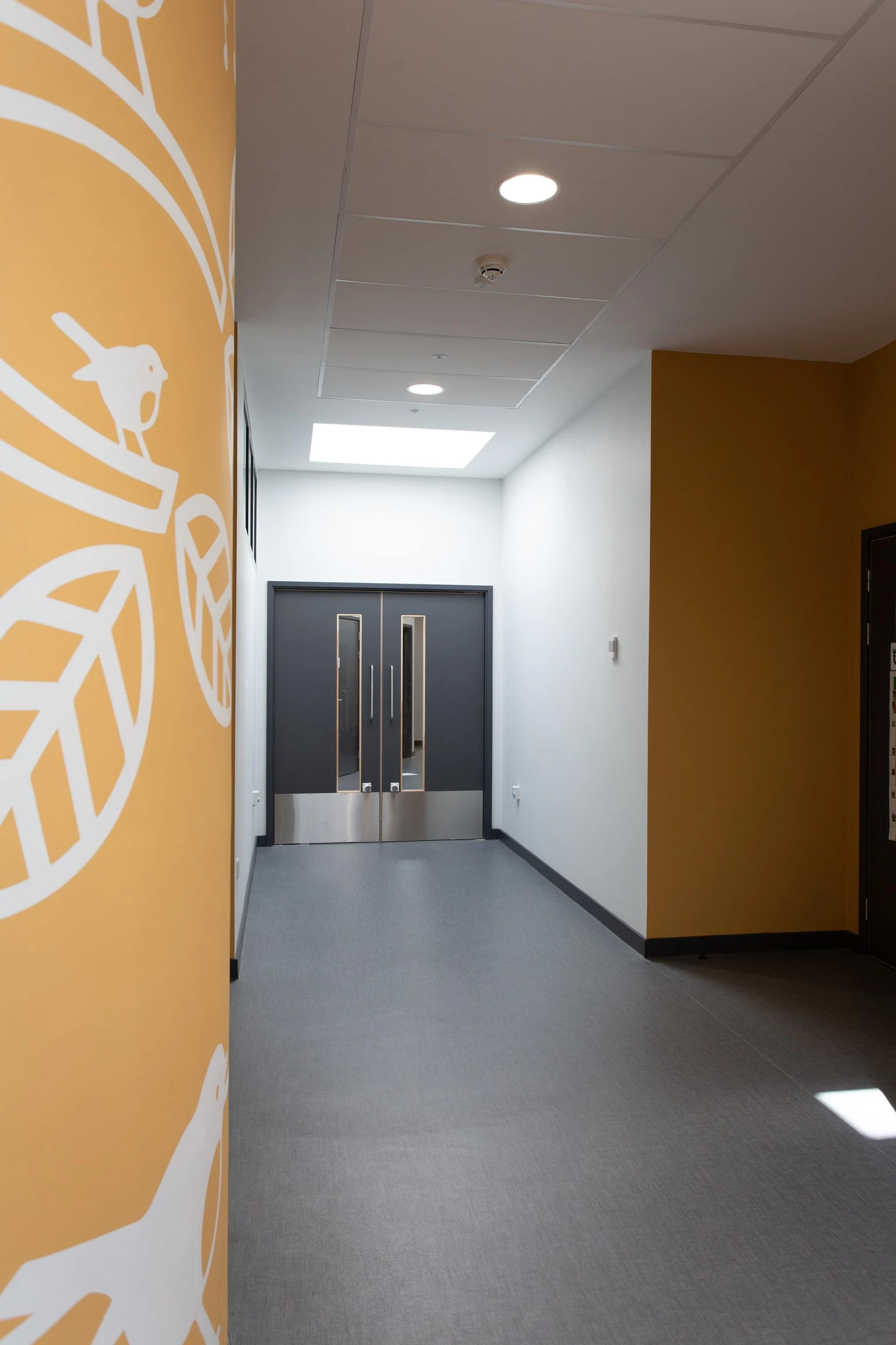 Gibside School, verlichting door Thorn