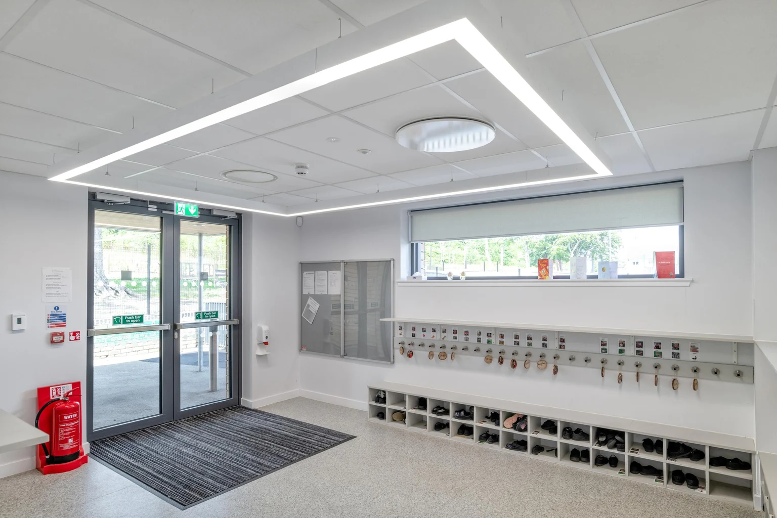 Equaline flexible LED-Lichtlinie von Thorn Lighting 