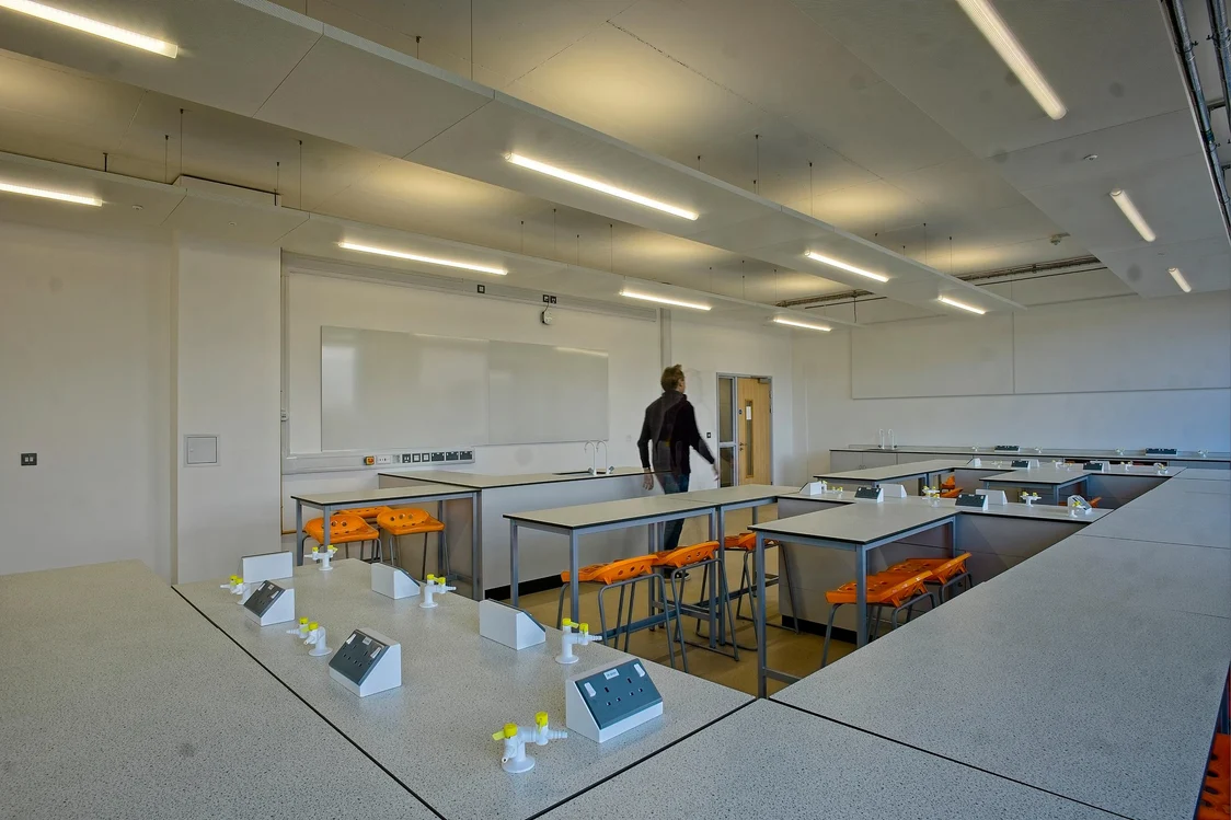 Design- en technologielokaal gebruiksklaar voor studenten