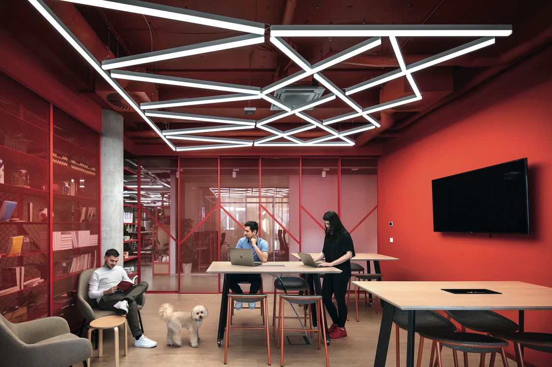 Flexible Lichtlösungen für dynamische Innenräume