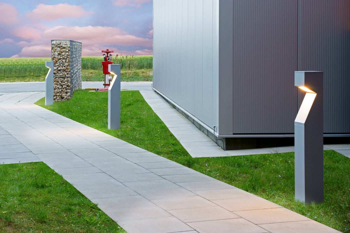 Axyl Geo IK06 Poller | Thorn Lighting