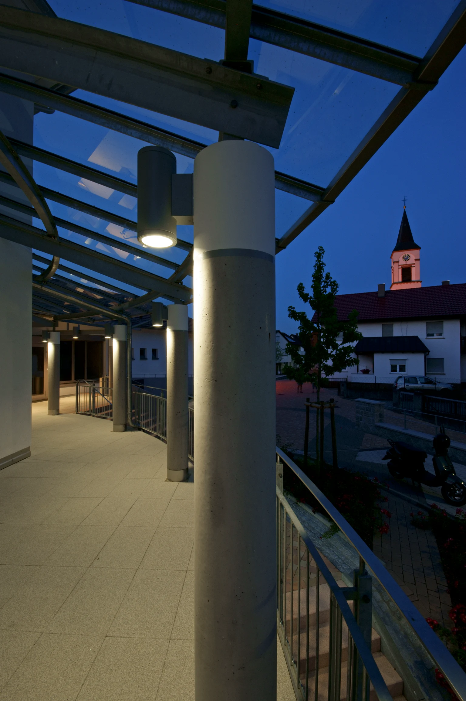 Cesar Amp zylindrische Wand- oder Deckenleuchte für den Außenbereich