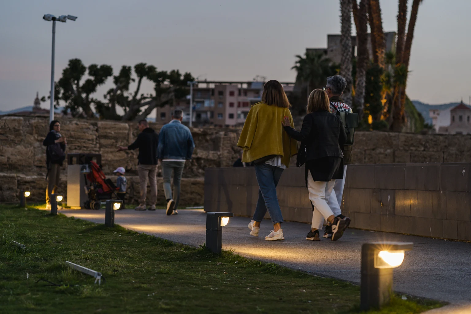 Raze Bollard van Thorn Lighting