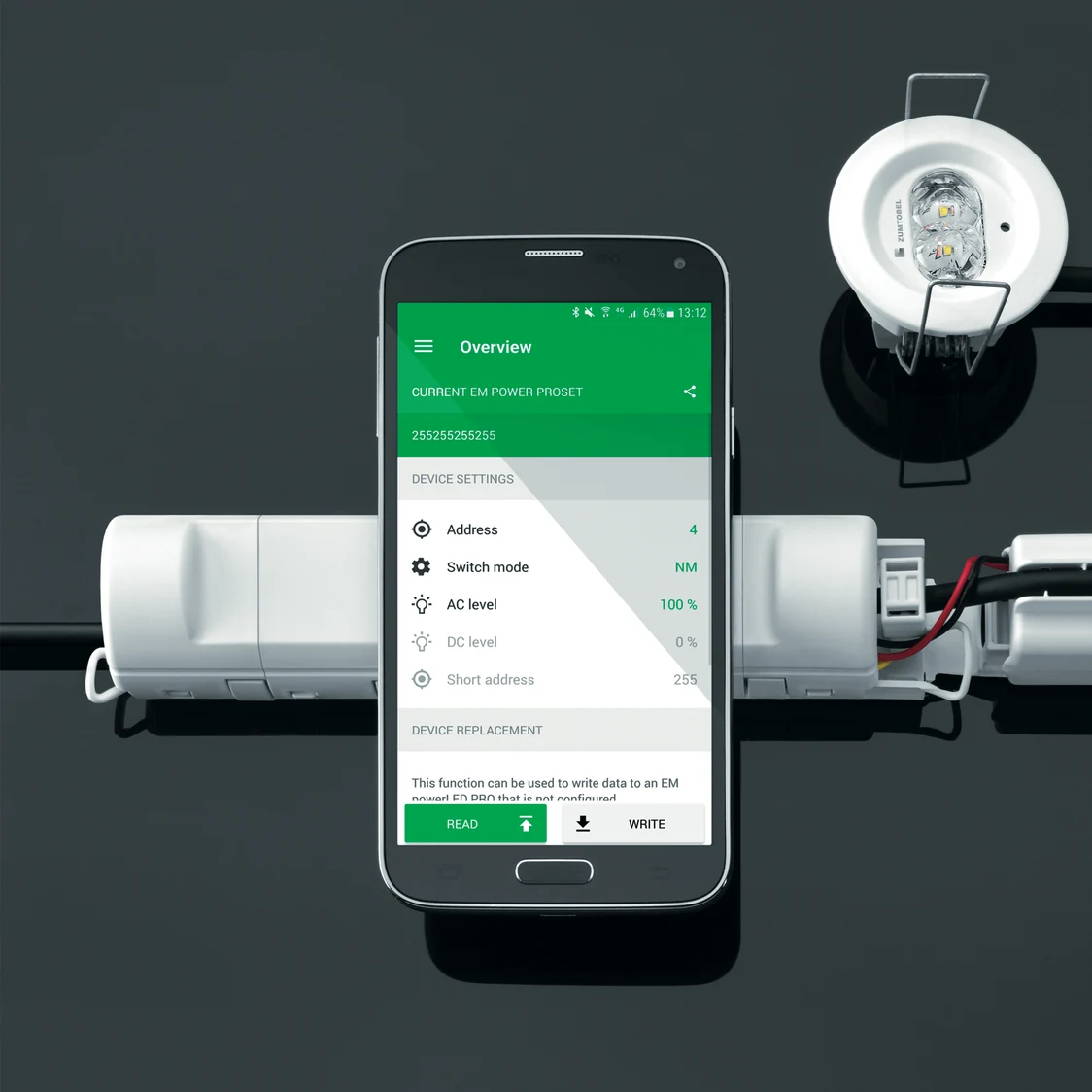 Luminaire de secours RESCLITE PRO avec configuration via application mobile. 