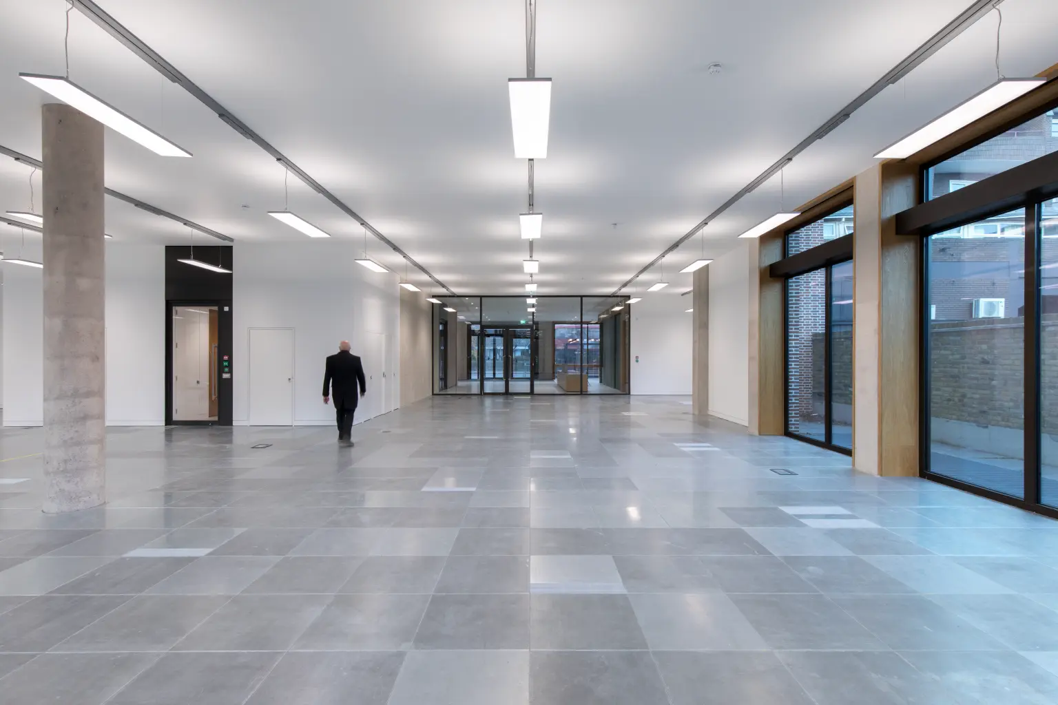 247 Wimbledon The Broadway - Office