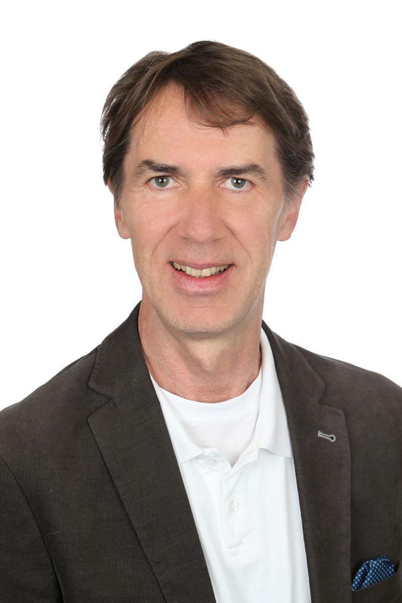 Portraitfoto von Jürgen Häcker