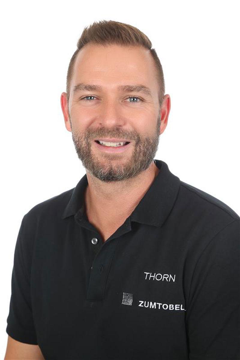 Portraitfoto von Adrian Sieber