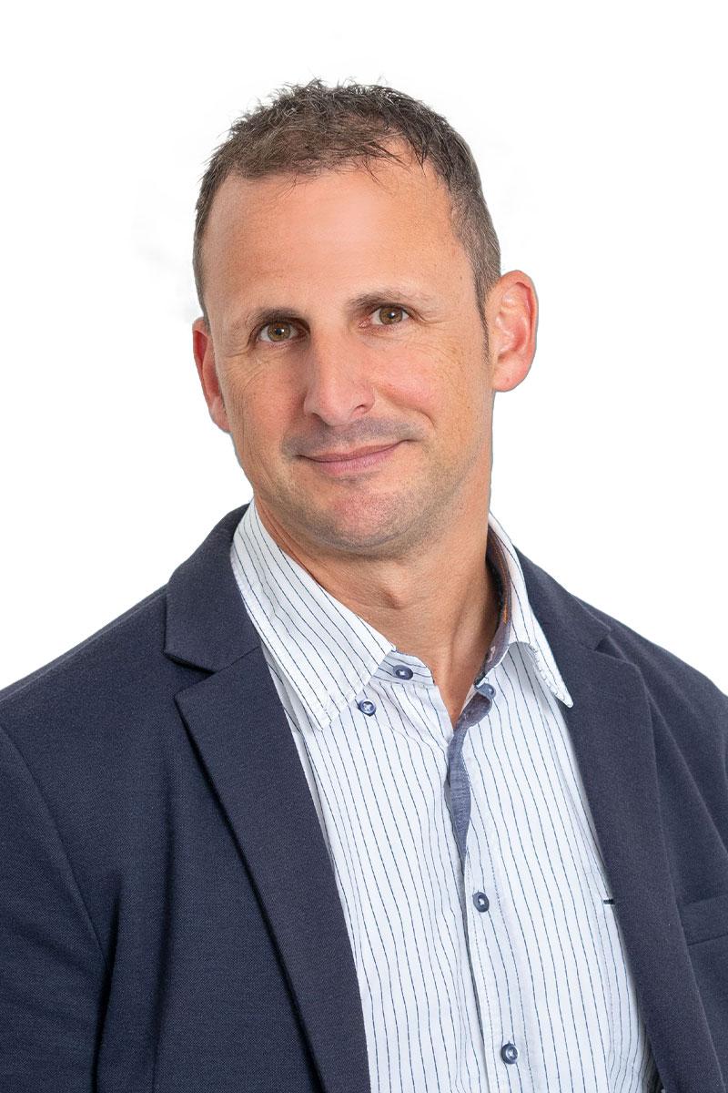 Portraitfoto von Dominik Bohny