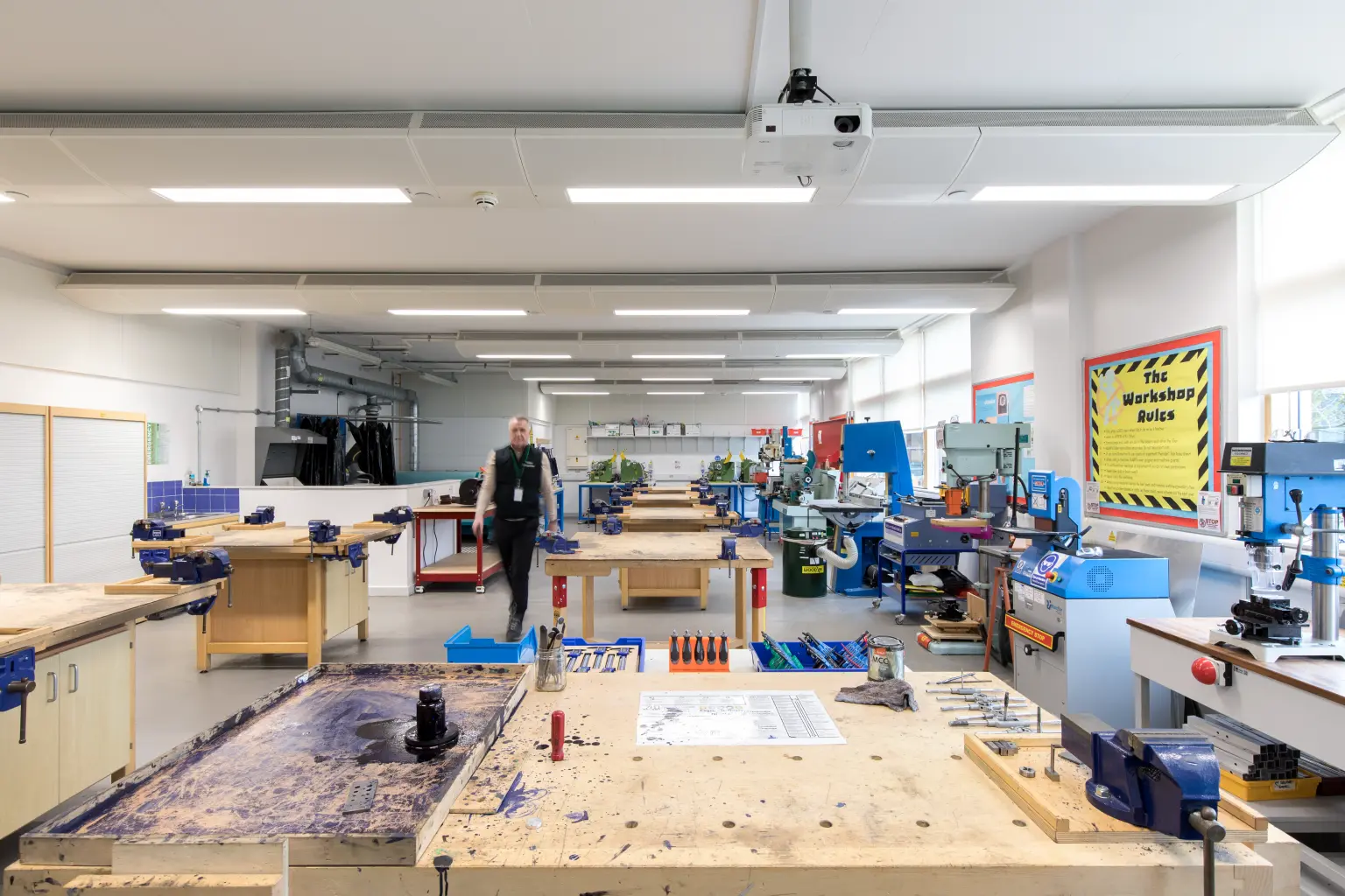 Hadley Learning Community Secondary School - Science Laboratory