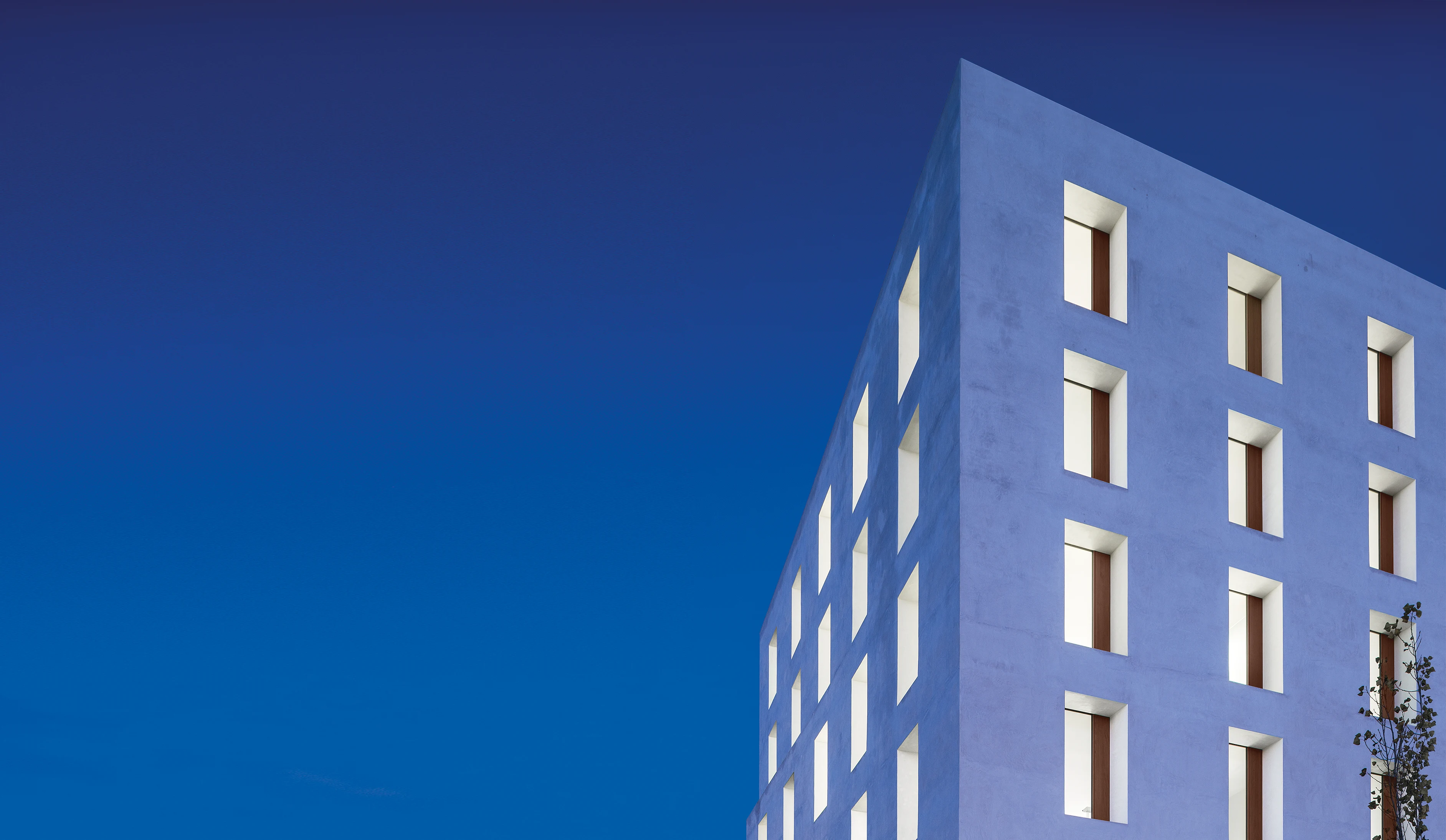Zumtobel supports compliance with the EU Buildings Directive (EPBD) 