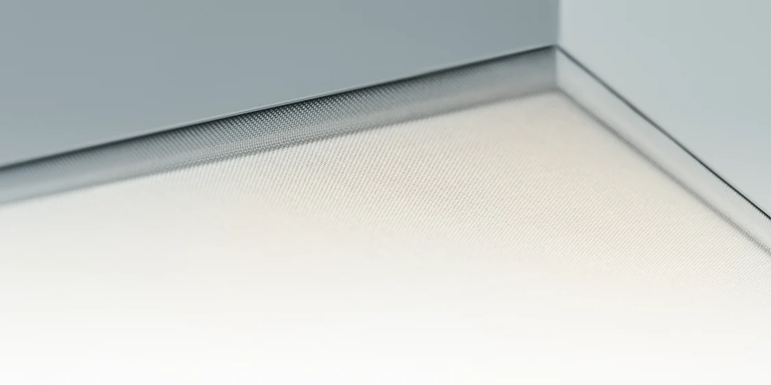  Le système d'éclairage CIELUMA offre un éclairage de plafond uniforme et sans éblouissement dans une teinte chaude.