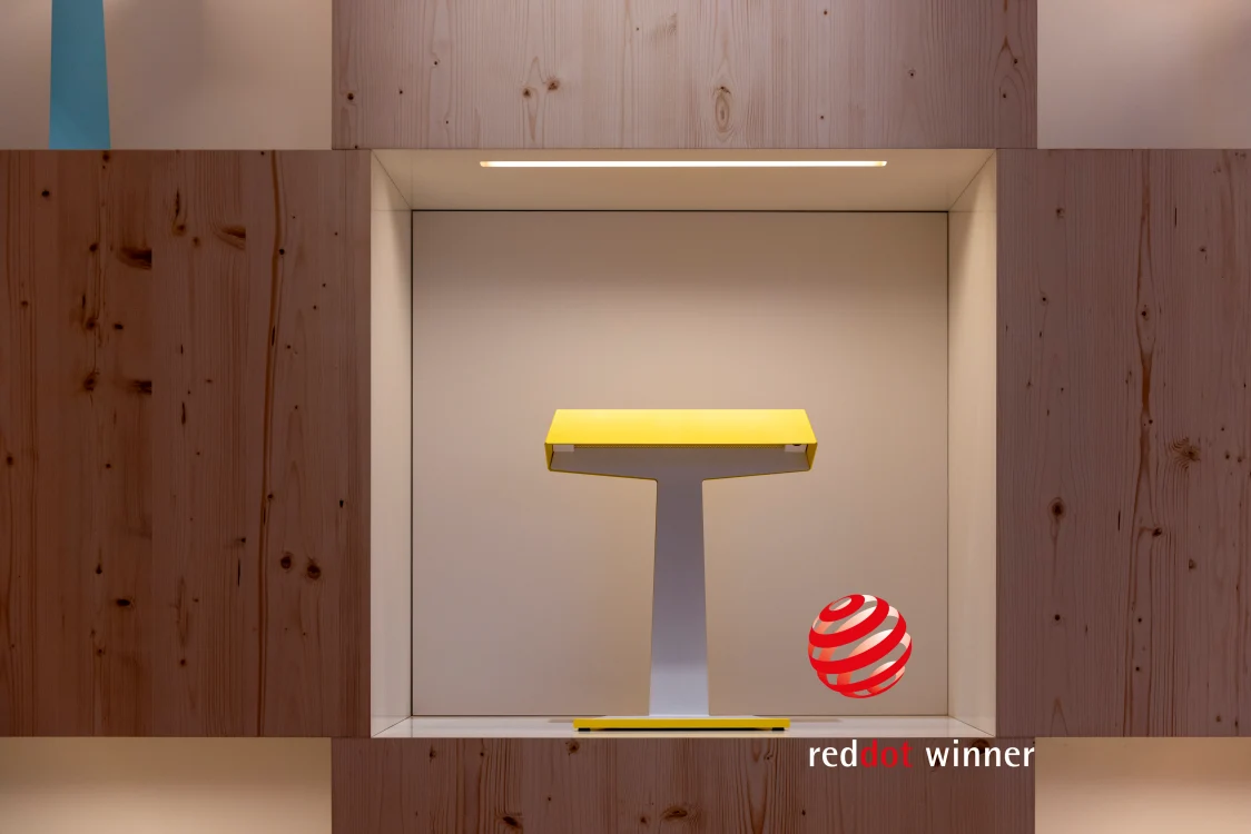 Taluna table luminaire from Zumtobel.