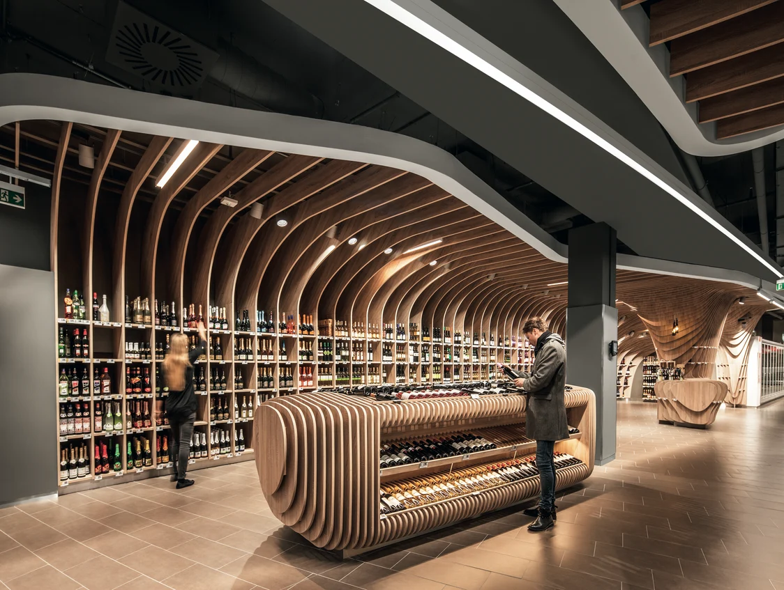 Exclusive wine sales area at SPAR in Budapest