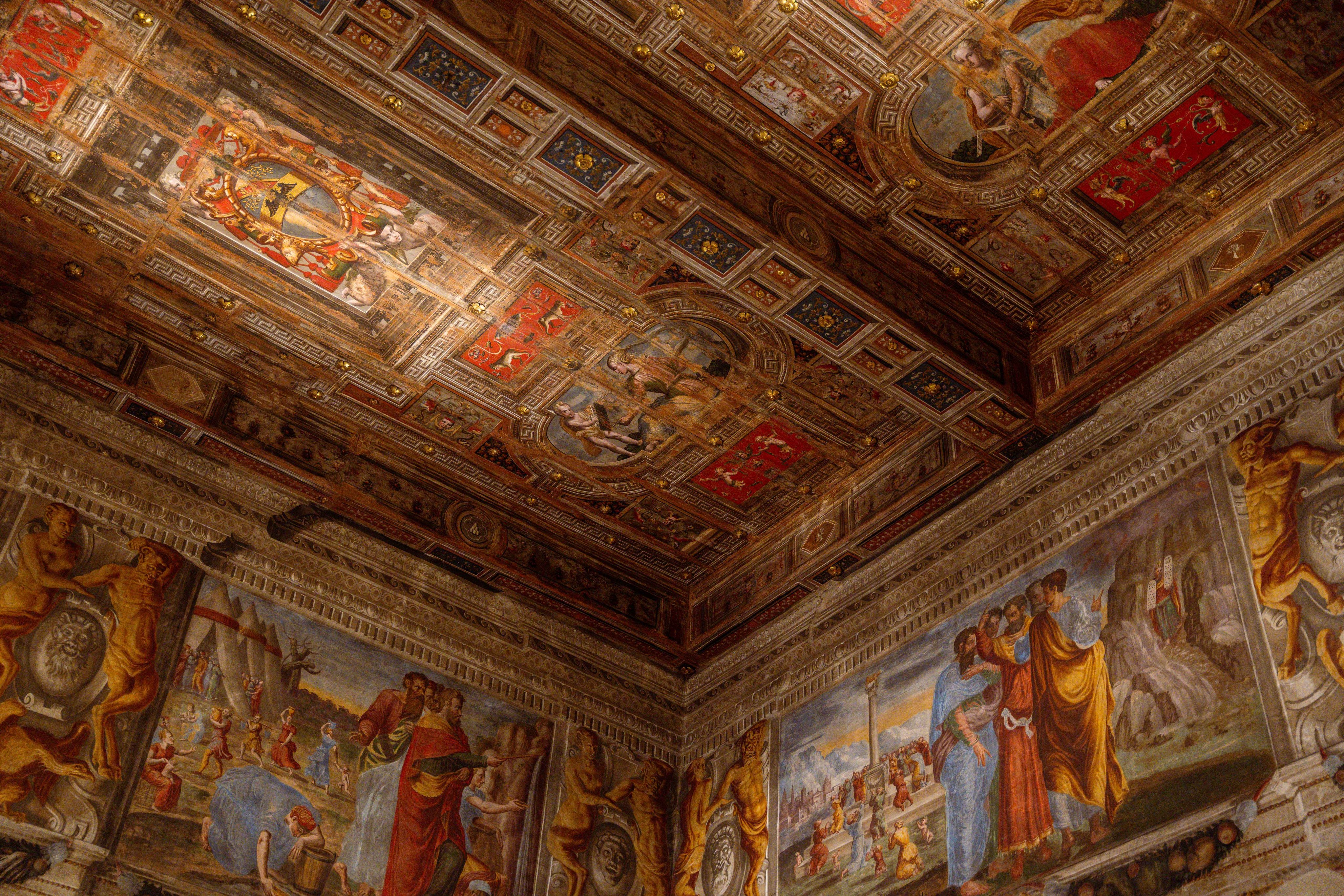 Deckenfresko im Palazzo Poggi