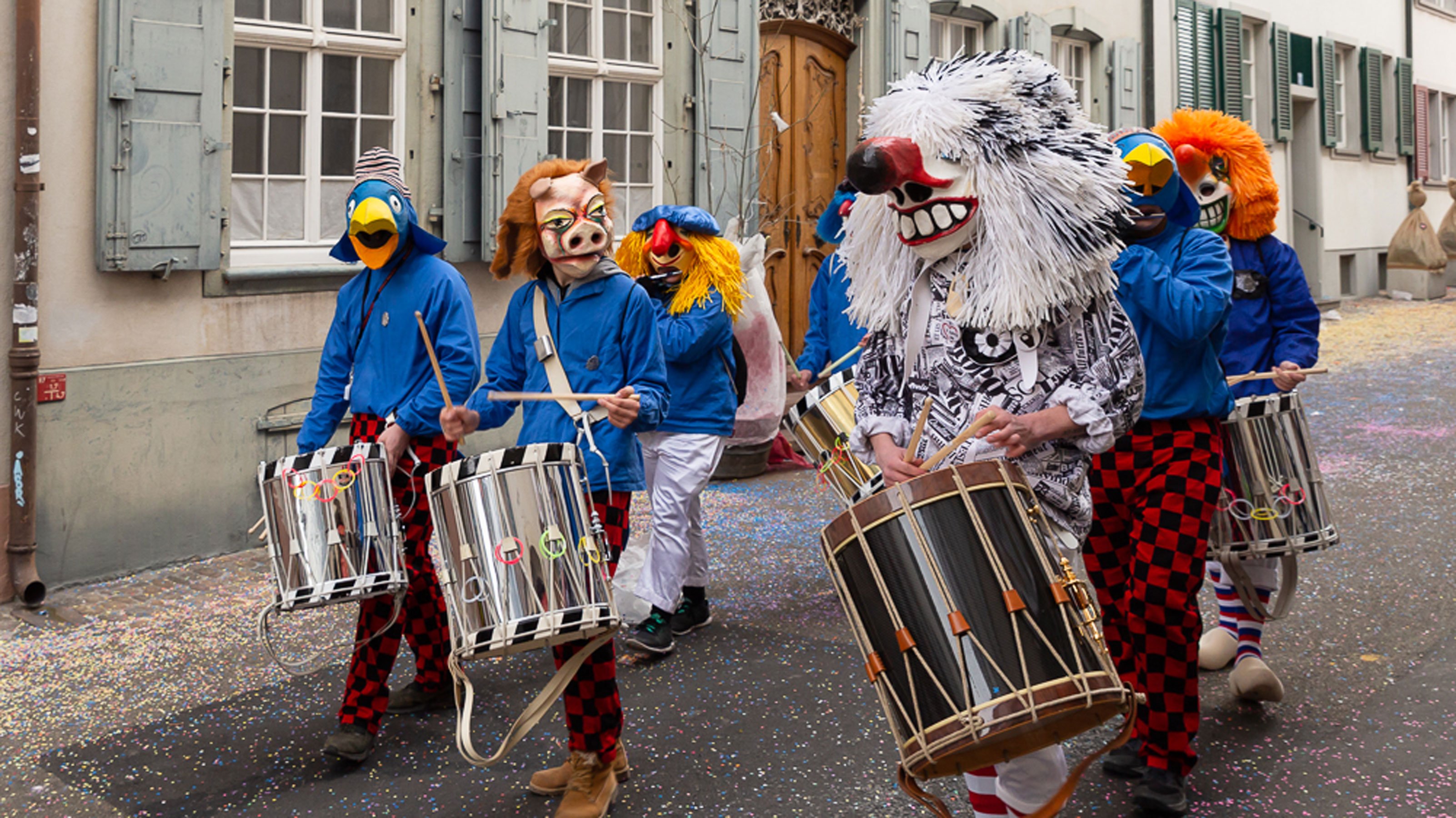 SBB Extrazüge an den Chienbäse und die Basler Fasnacht