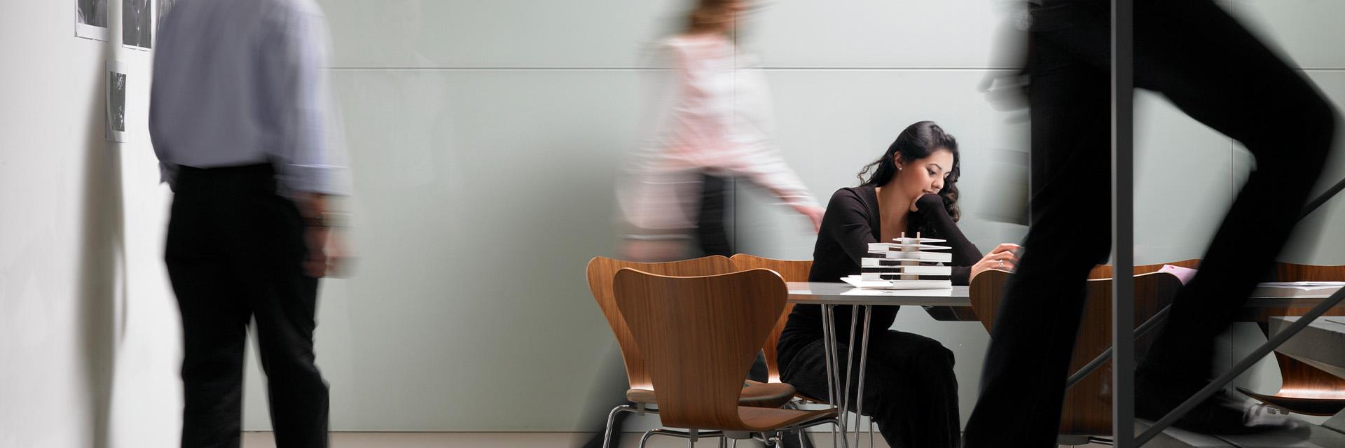woman-working-people-in-motion