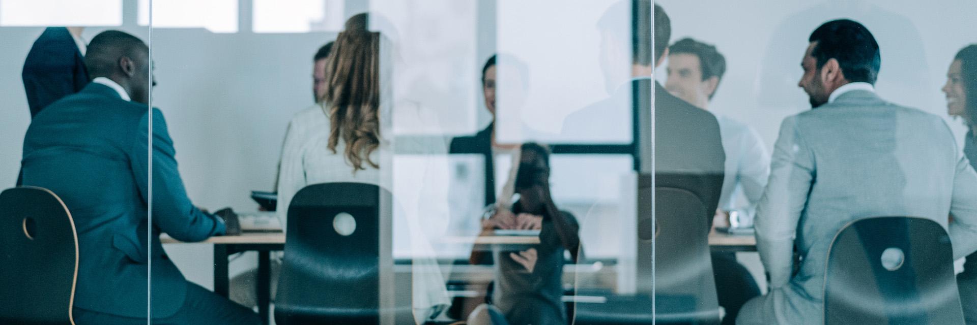 team-meeting-in-glass-room