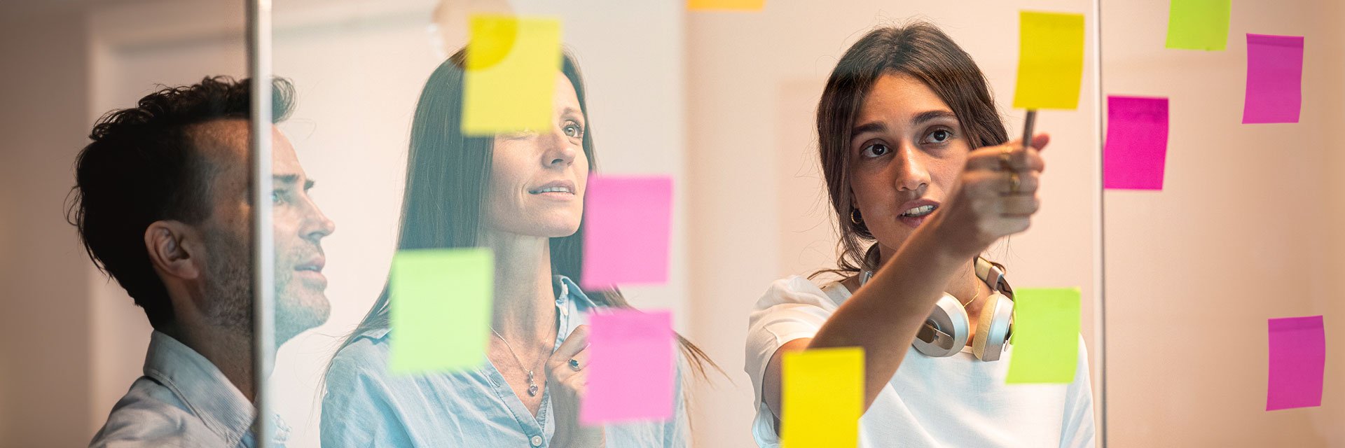 pro-services-post-its-people