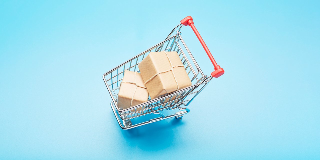 shopping-cart-with-parcels