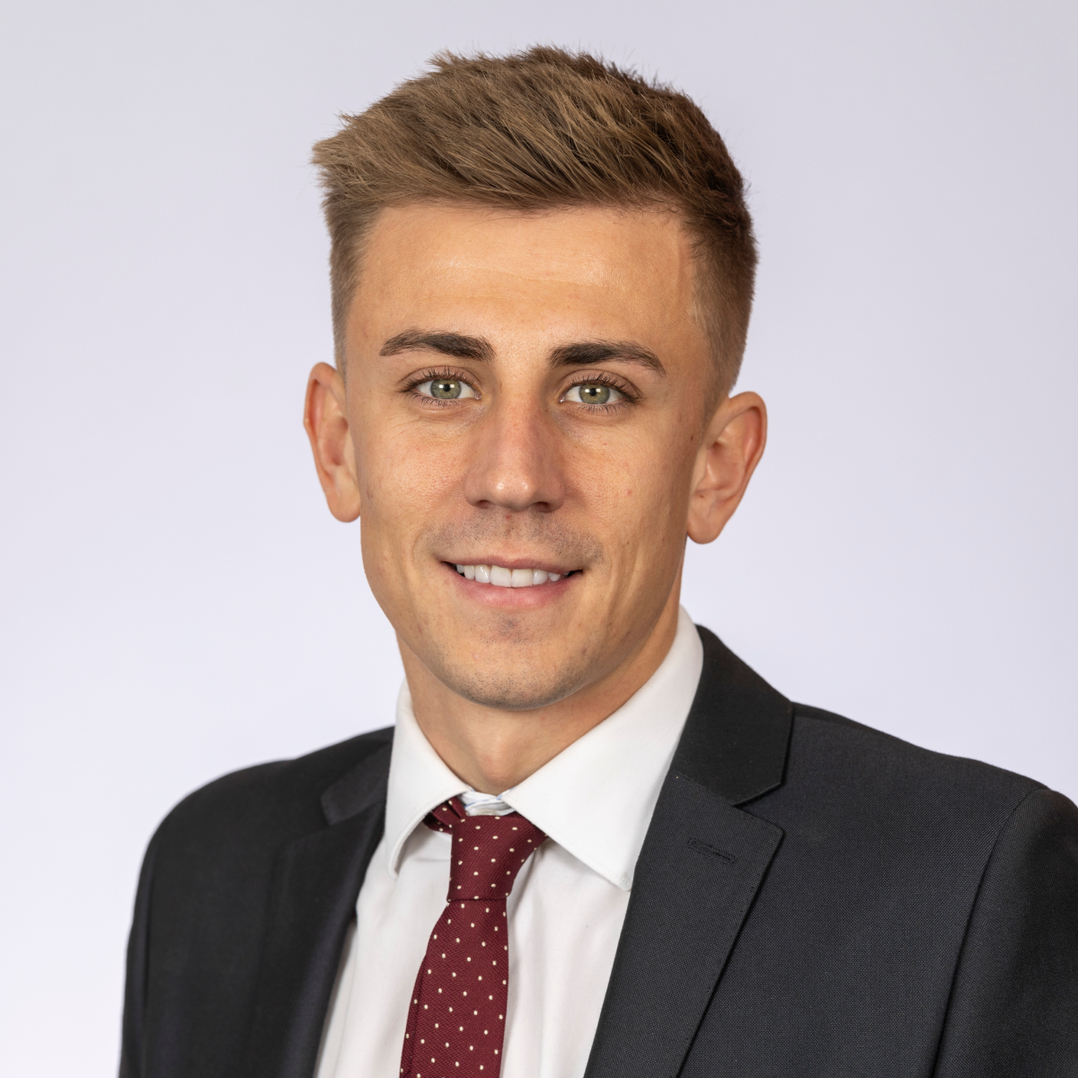 Headshots of Chester Morgans, Assistant portfolio manager, commercial team