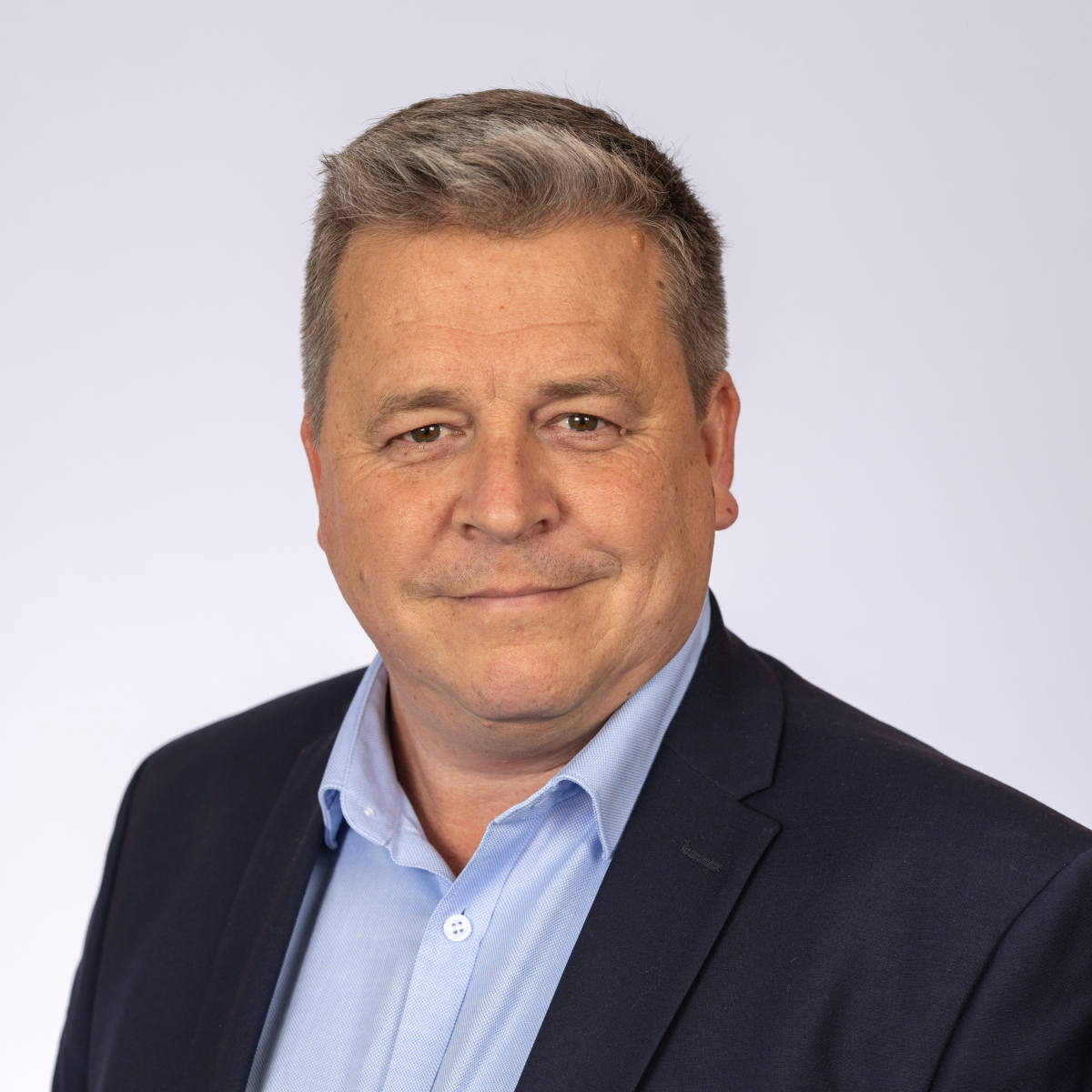 Headshot of Richard Wales Commercial lending director, commercial team