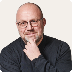 Headshot of Garry Stran