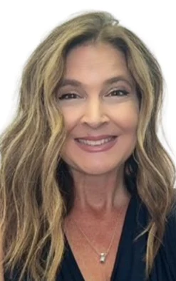 Suzanna Davis headshot
