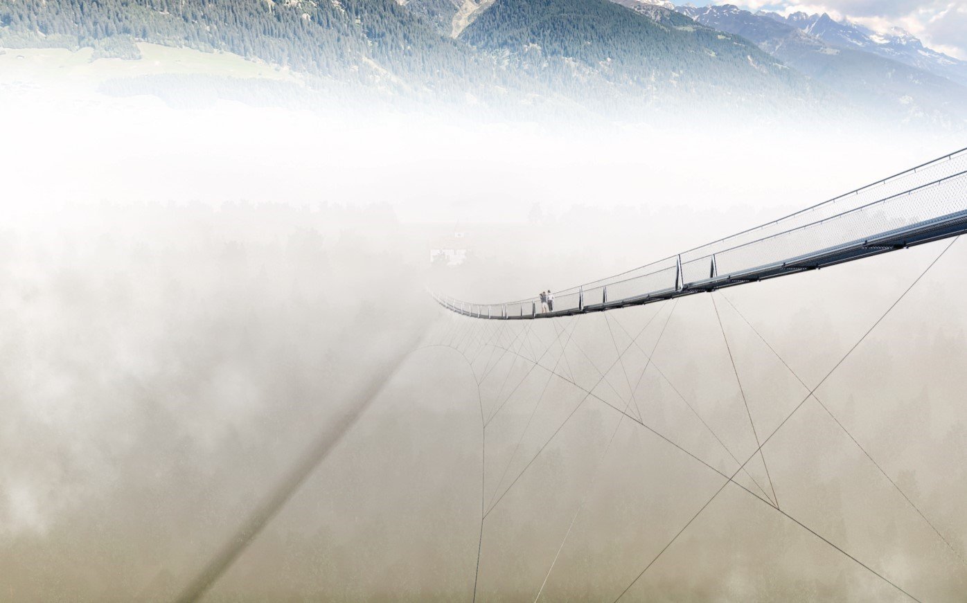 Ponte sospeso nella nebbia