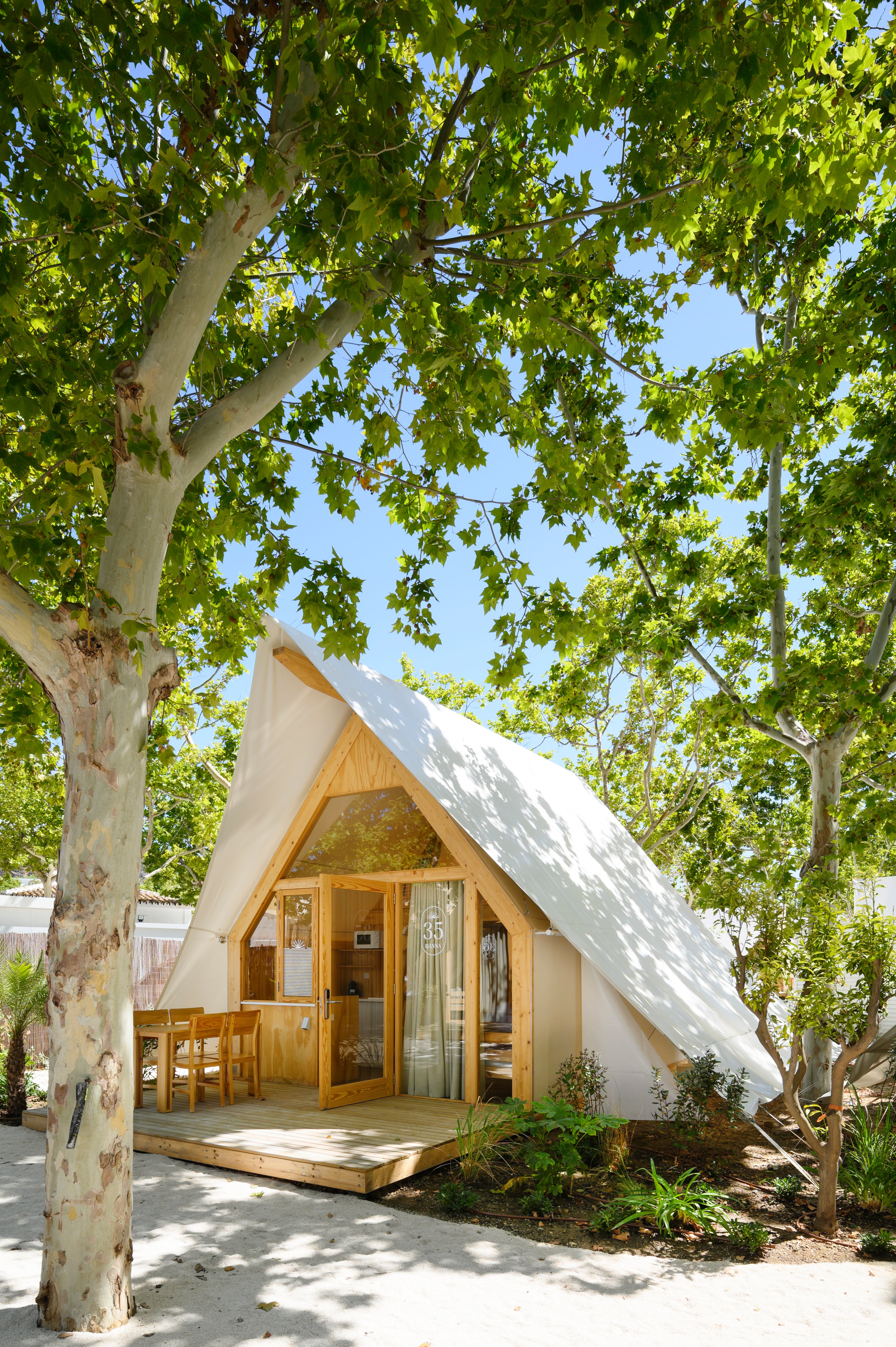 Zeltlodge Aussenansicht