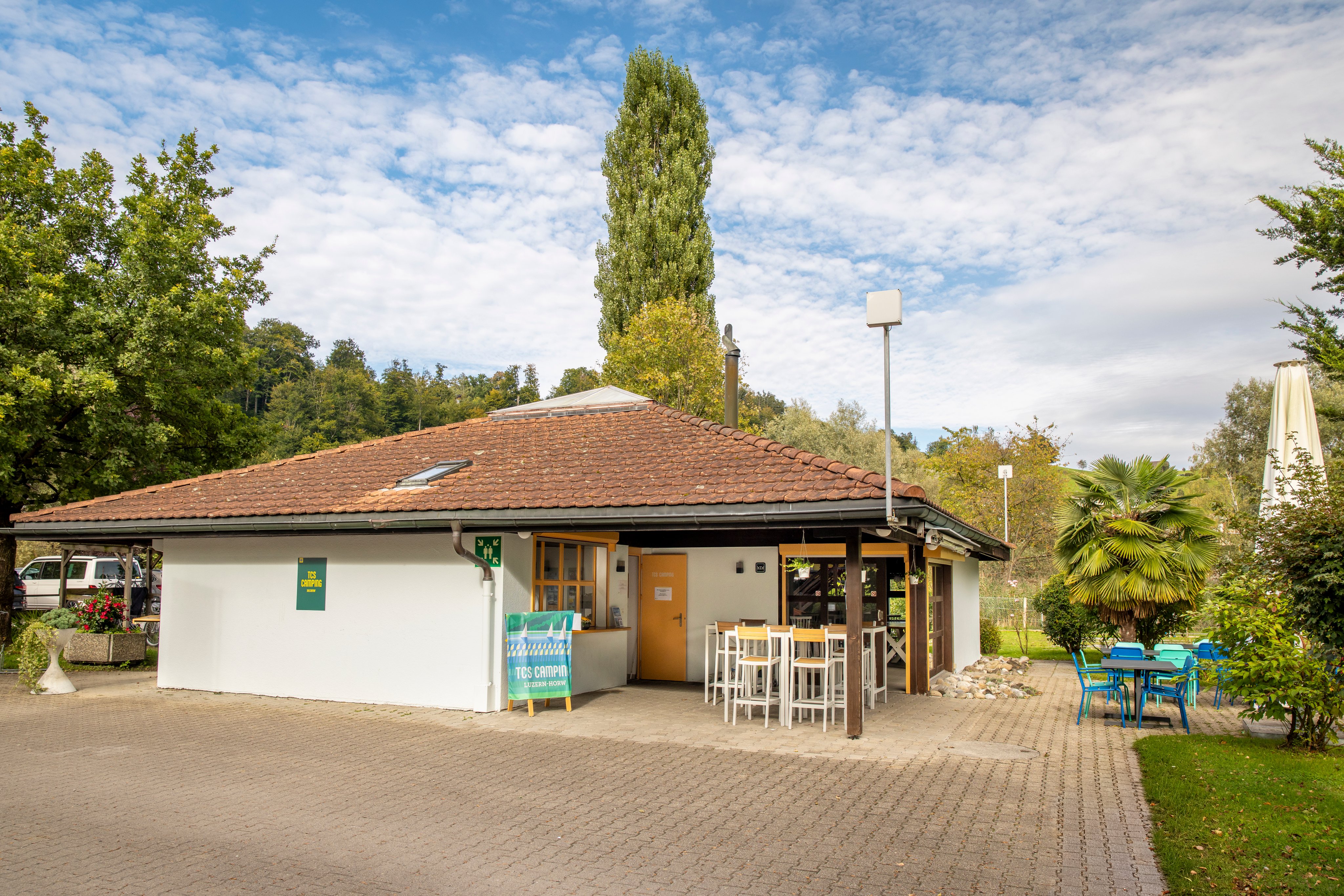 Bâtiment d'accueil et camping Buvette Lucerne-Horw.
