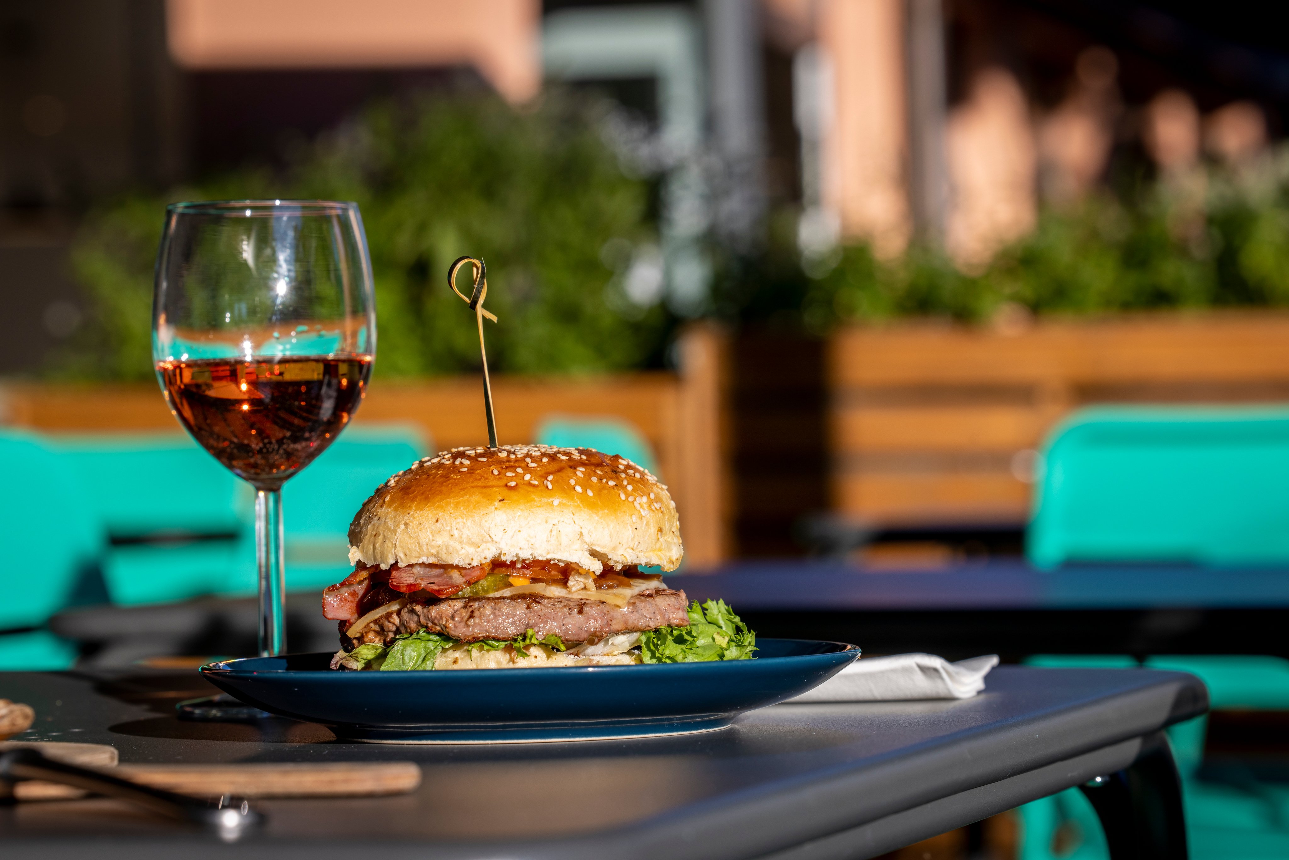 Campeggio TCS Salavaux sul lago di Murten Burger dal Bistro Chablais